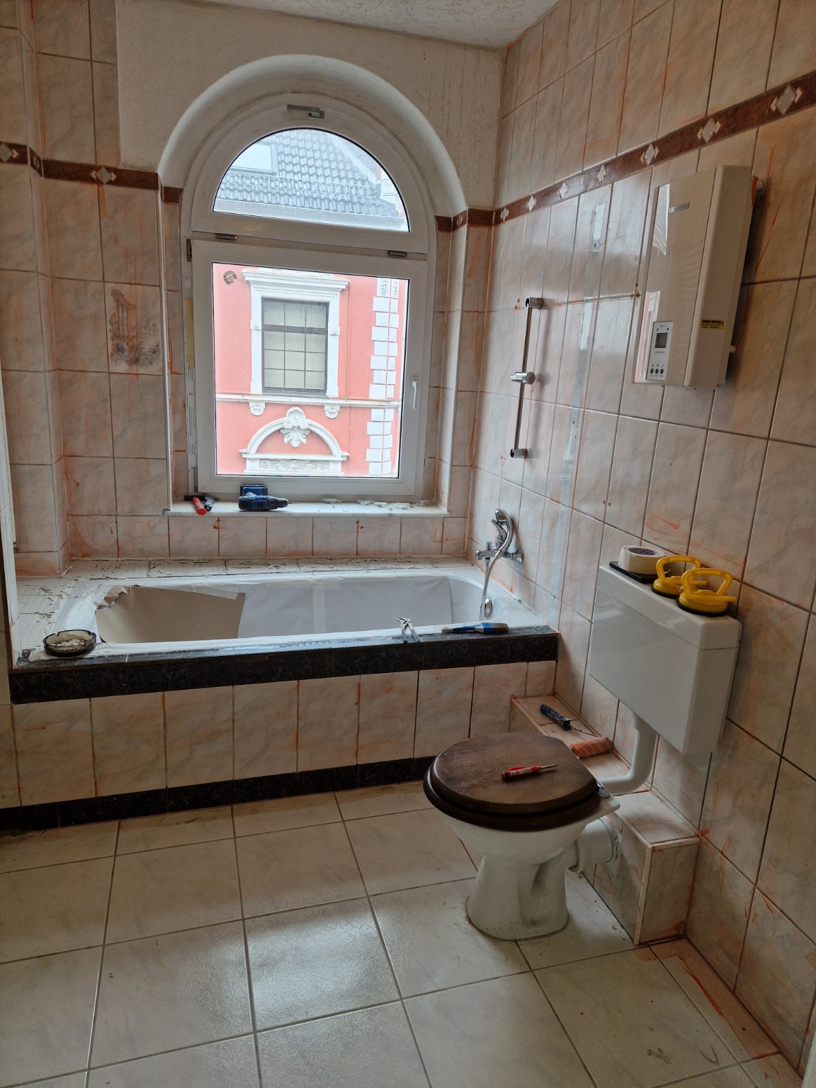 01_Banyo_Kemerli_Pencere_ONCE